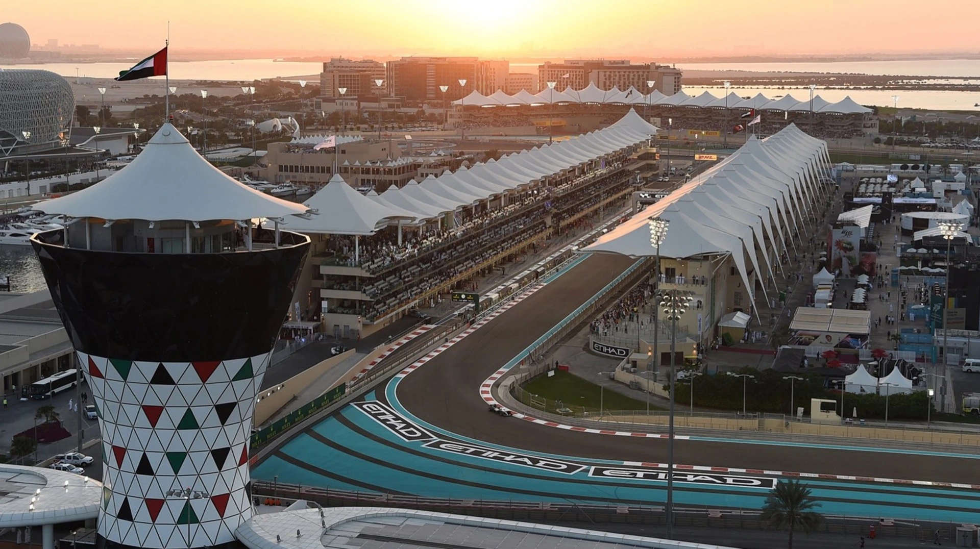 Yas Marina F1 Week 2025: The Luxury Yacht Plan For Abu Dhabi Grand Prix Weekend