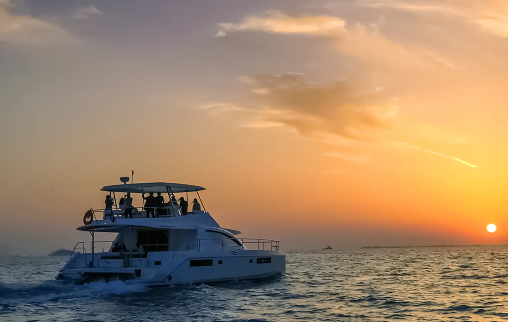 Sunrise vs Sunset Boat Tours: Which Experience Is Actually Better?